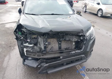 2023 Subaru Forester Premium z USA, uszkodzony, nr VIN JF2SKADCXPH497892